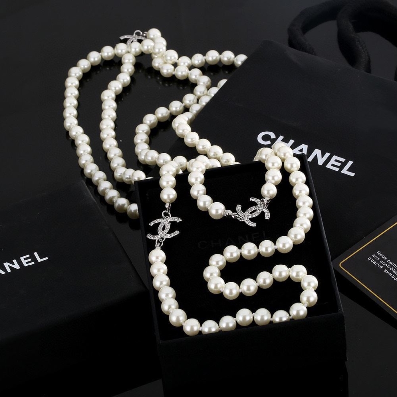 Ch**el necklaces